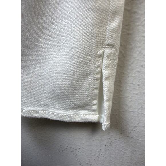 Chico's White Jeans Women's 18 petite So Slimming Girlfriend embroidered NWT - Picture 4 of 16